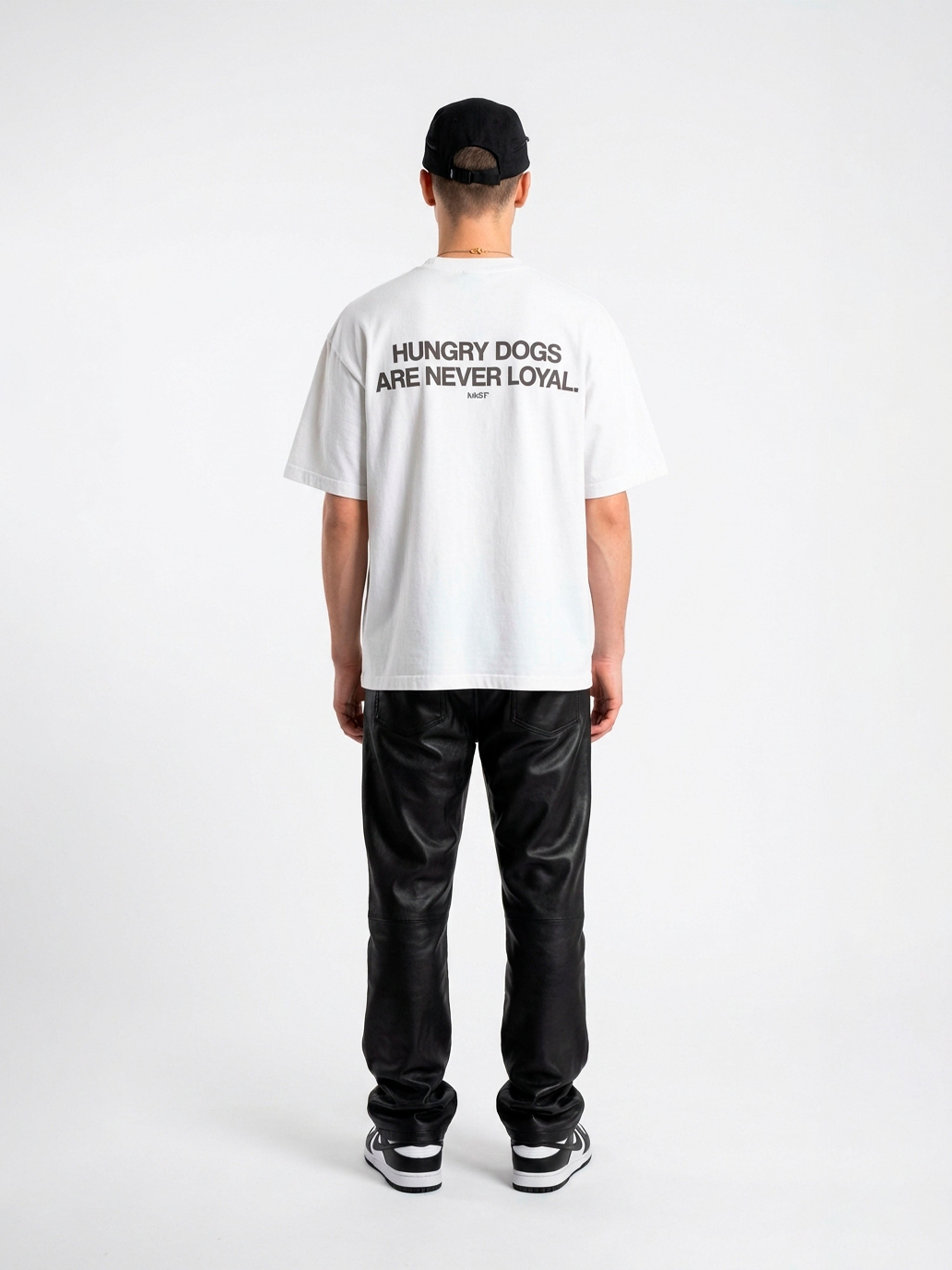 Camiseta Oversized 'Hungry Dogs'