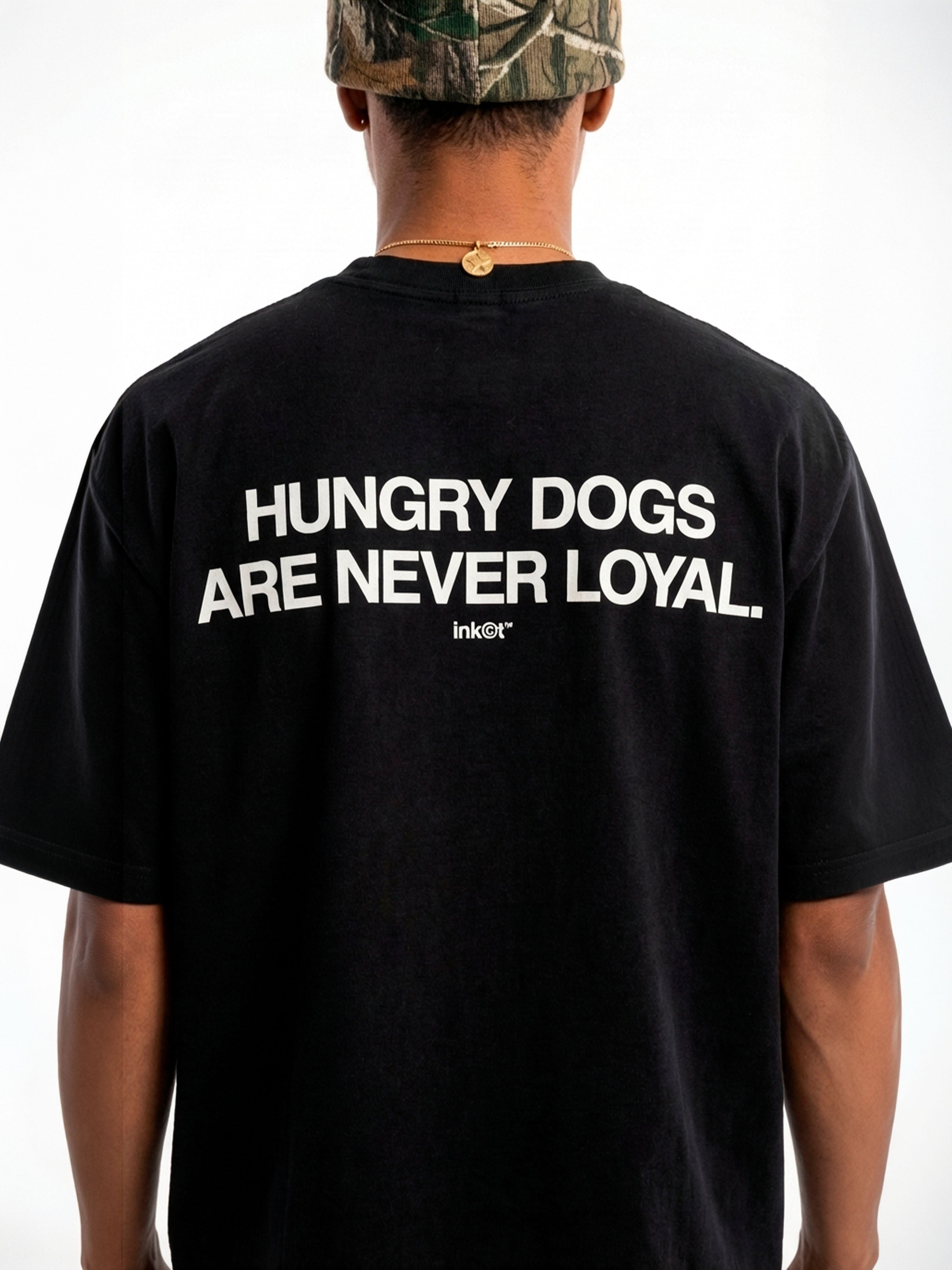 Camiseta Oversized 'Hungry Dogs'