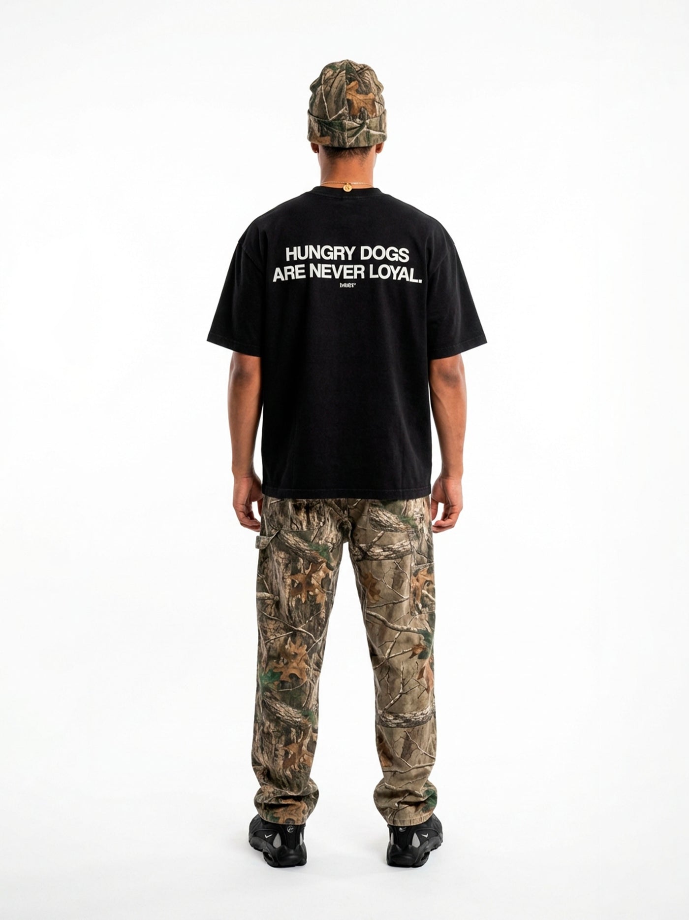 Camiseta Oversized 'Hungry Dogs'