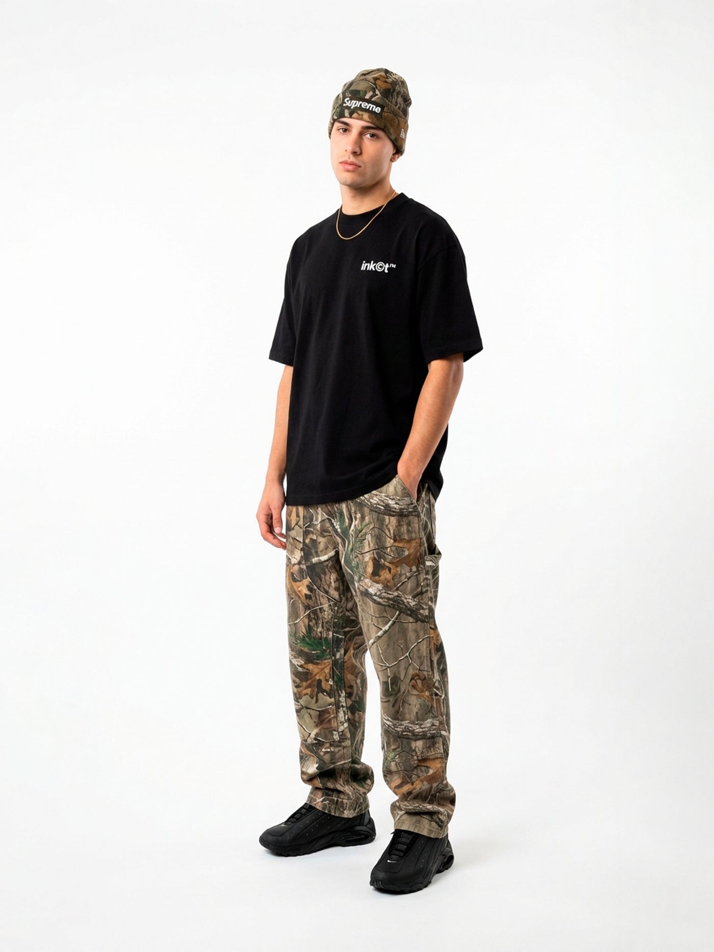 Camiseta Oversized 'Hungry Dogs'