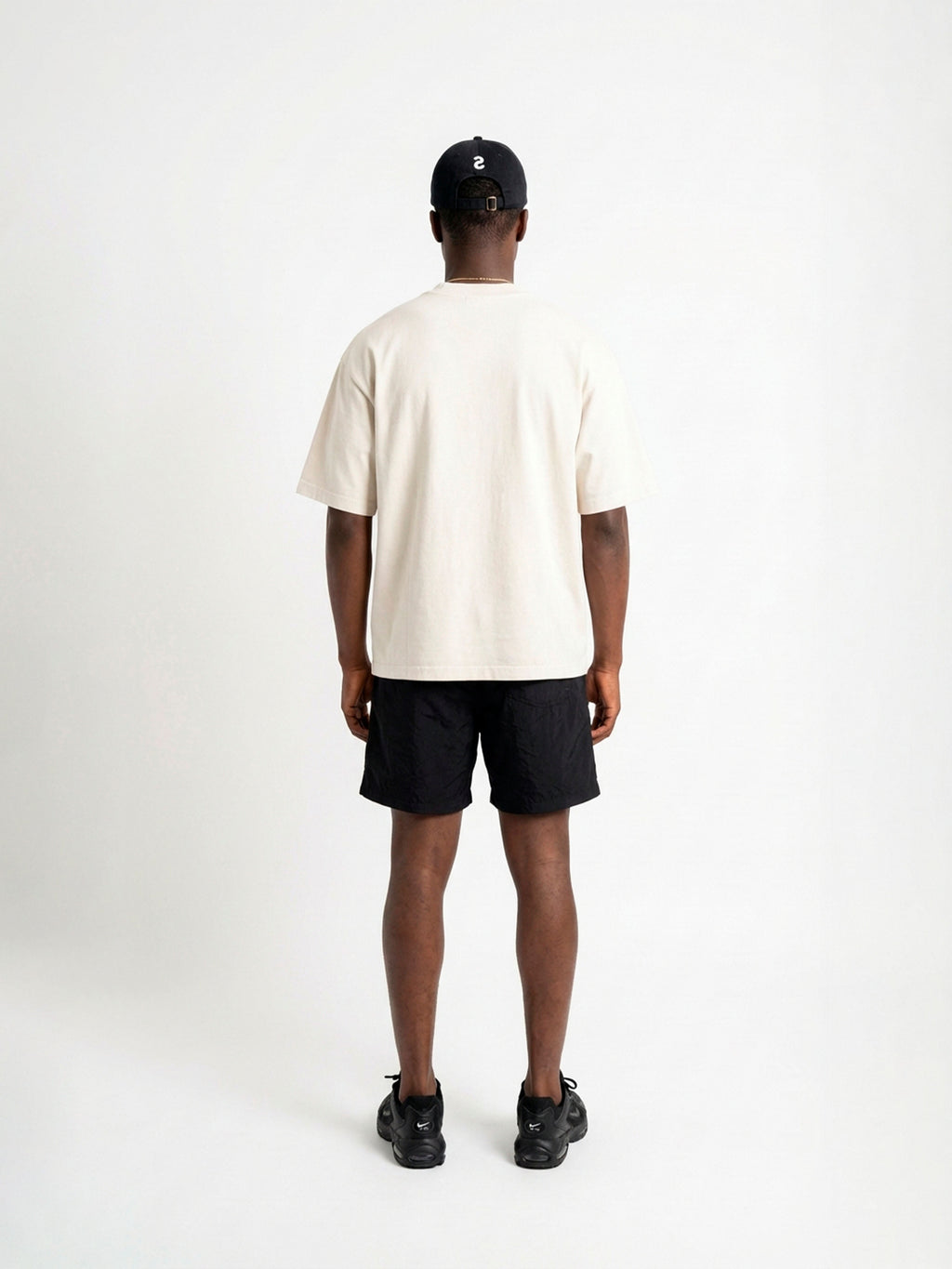 Camiseta Boxy 'Black & Cream'