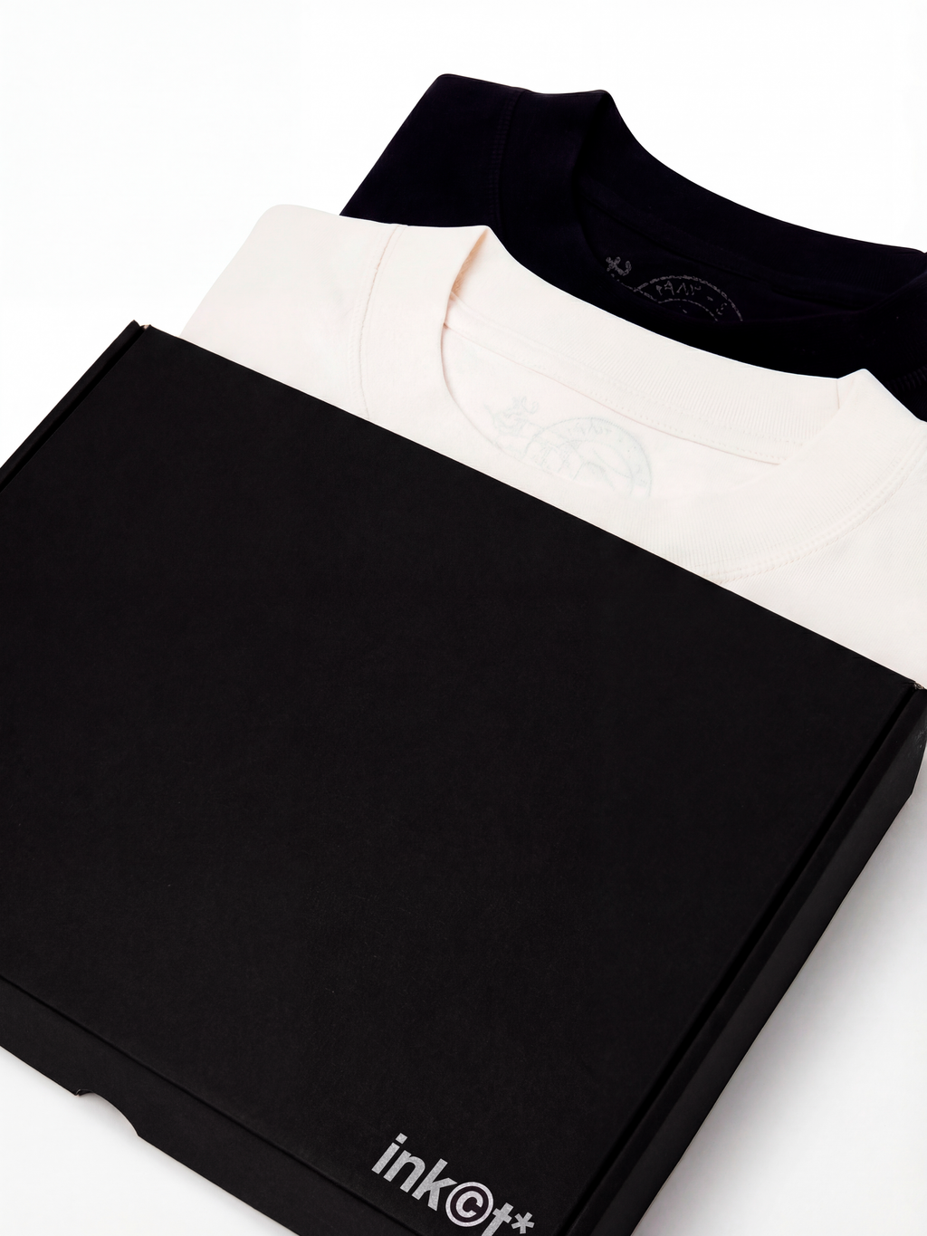 Camiseta Oversized 'Black & Cream'