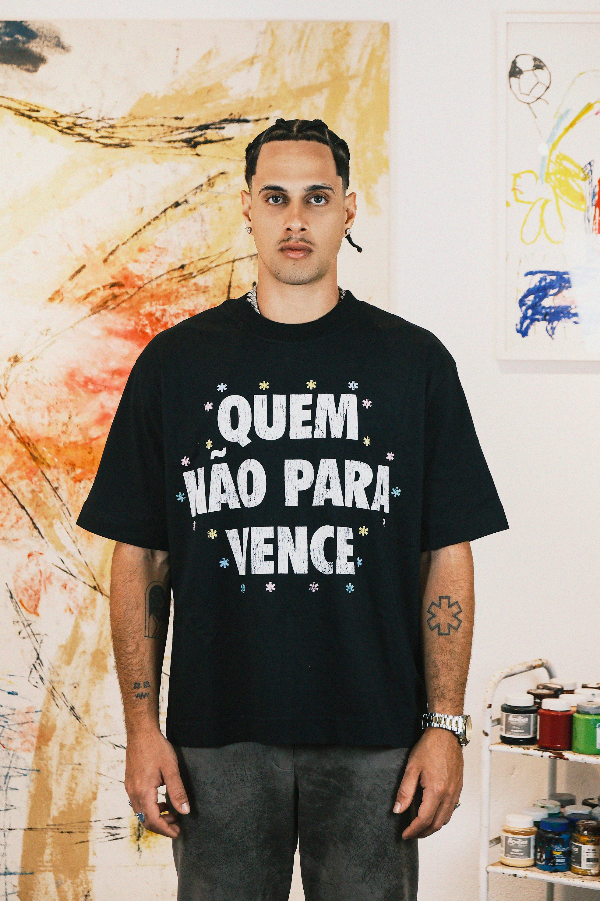 camiseta boxy 'quem não para vence' — imagem destaque